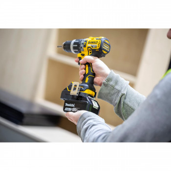 Badaptor adapters MAKITA baterija uz DEWALT 18V instrumentu