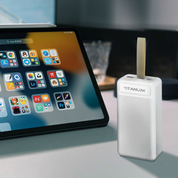 Power Bank - pārnēsājams akumulators 30 000mAh TITANUM 914 White, pieejamie porti: Micro USB, Type-C, 2USB